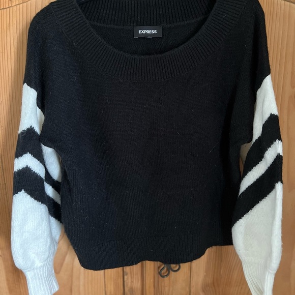 Express Faux black and white Cashmere Ski Sweater! S - Picture 2 of 10